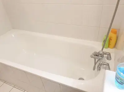 Salle de bains dans l'établissement ''Le Verlaine'' T2 au cœur de l'agglomération Lyonnaise