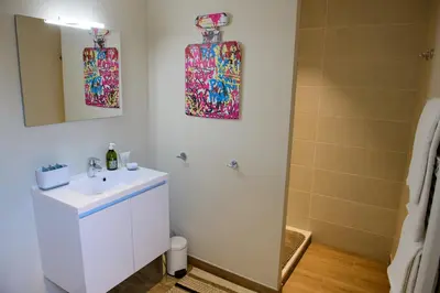 Salle de bains dans l'établissement Le Clos des Ecureuils
