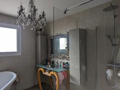 Salle de bains dans l'établissement Chez Nonna