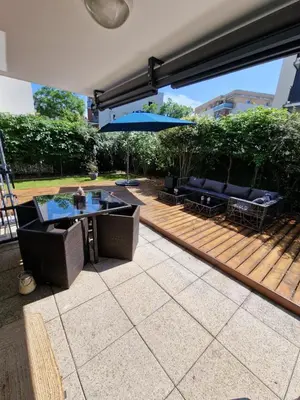 Jardin de l'établissement Cosy Decines Groupama Stadium-LDLC Arena Climatisé