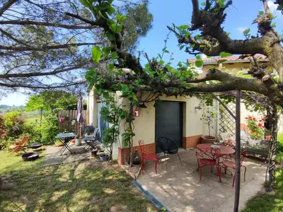 Jardin de l'établissement Maison de campagne vue panoramique