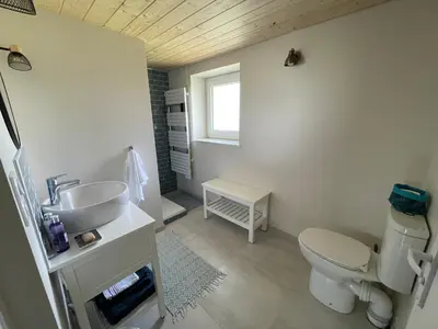 Salle de bains dans l'établissement Studio cosy en pleine campagne