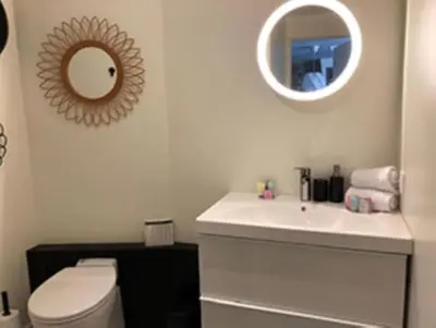 Salle de bains dans l'établissement Superbe T2, Climatisation, vue Fourvière