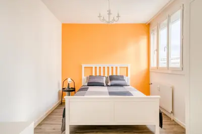 Un ou plusieurs lits dans un hébergement de l'établissement Les chambres de Maréchal - 4 chb à louer