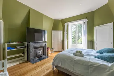 Télévision ou salle de divertissement dans l'établissement Villa Champagne - Welkeys