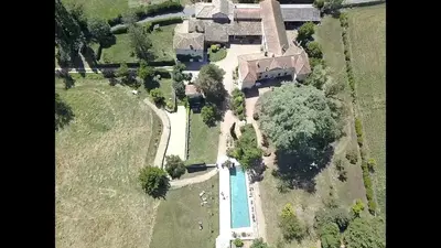Piscine de l'établissement Domaine de La Baisse ou située à proximité
