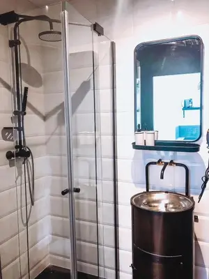 Salle de bains dans l'établissement Studio L'Atelier - Metro Valmy - Vaise