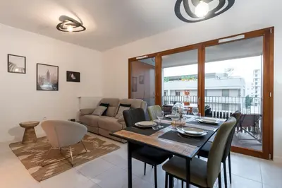 Coin salon dans l'établissement Le Conflu Home - En plein cœur de la Confluence