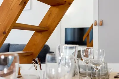 Télévision ou salle de divertissement dans l'établissement All in Lyon | Appartement cosy avec mezzanine Lyon centre