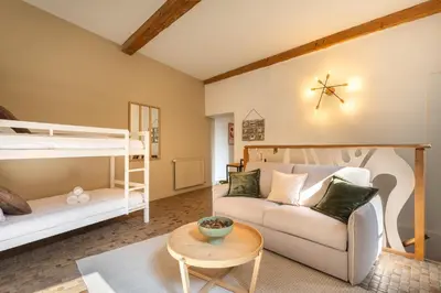 Un ou plusieurs lits dans un hébergement de l'établissement Duplex Jardin Privé et Vue sur le Vieux-Lyon