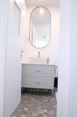 Salle de bains dans l'établissement T3 Lyon 8 parc parilly-Eurexpo -9min en voiture-garage privé