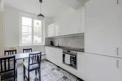 Cuisine ou kitchenette dans l'établissement Le White Cozy - Lyon - Croix Rousse