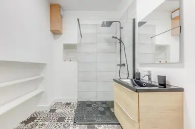 Salle de bains dans l'établissement Le White Cozy - Lyon - Croix Rousse