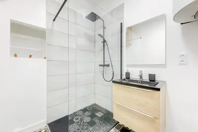 Salle de bains dans l'établissement Le White Cozy - Lyon - Croix Rousse