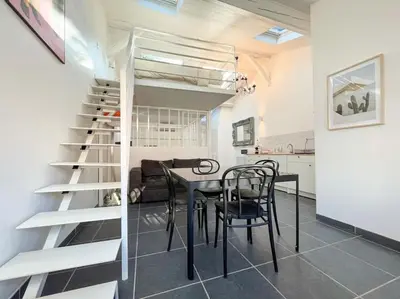 Cuisine ou kitchenette dans l'établissement Spring Palm - Appartement 4 personnes - Check in h24 & Wifi