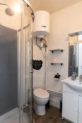 Salle de bains dans l'établissement BnGo I Le Douillet I Parc Tete d'Or, 2 personnes, Hypercentre Lyon