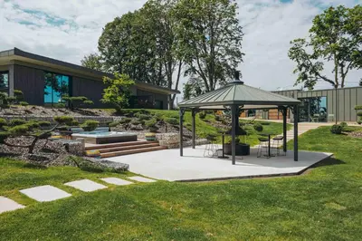Jardin de l'établissement Le Bois d’Alice