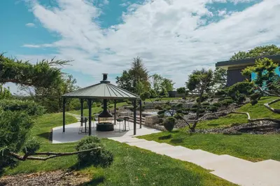 Jardin de l'établissement Le Bois d’Alice