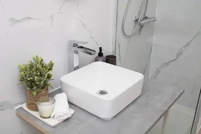 Salle de bains dans l'établissement StudioEurexpo - spacieux & confort