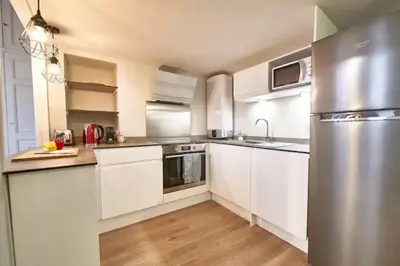 Cuisine ou kitchenette dans l'établissement Le Chartreux -Canut Lyonnais -Croix Rousse