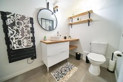 Salle de bains dans l'établissement Le Chartreux -Canut Lyonnais -Croix Rousse