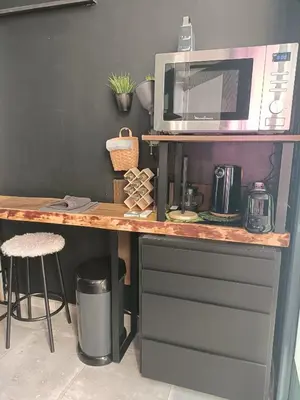 Cuisine ou kitchenette dans l'établissement Flambantvieux