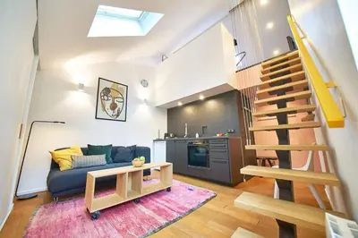 Coin salon dans l'établissement Bel appartement rénové Cours Lafayette proche Halles Paul Bocuse