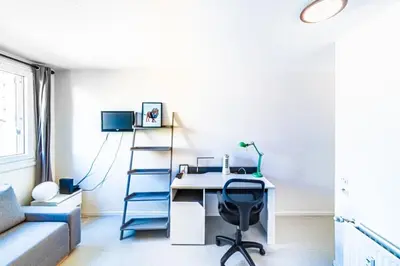 Télévision ou salle de divertissement dans l'établissement Studio Ideal for professionals or students Lyon Vaise