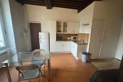 Cuisine ou kitchenette dans l'établissement Le petit Emile Zola - studio proche de Bellecour