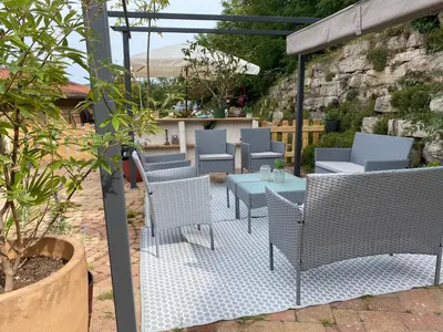 Coin salon dans l'établissement Maison Sur Véranda