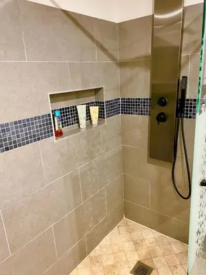 Salle de bains dans l'établissement Maison Cosyli