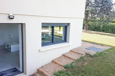 Jardin de l'établissement Le Petit Castel, Portes de Lyon
