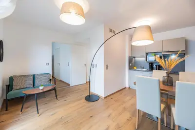 Cuisine ou kitchenette dans l'établissement OVELIA Lyon - Les Jardins d'Hortense