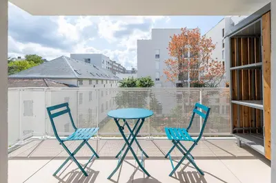 Balcon ou terrasse dans l'établissement OVELIA Lyon - Les Jardins d'Hortense