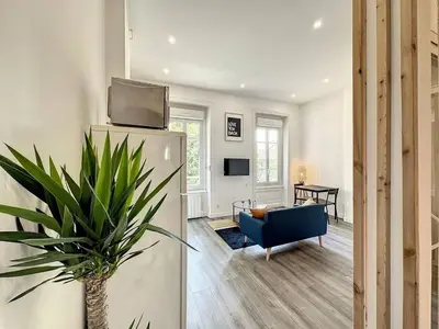 Coin salon dans l'établissement Appartement confortable Lyon Part Dieu Felix 1