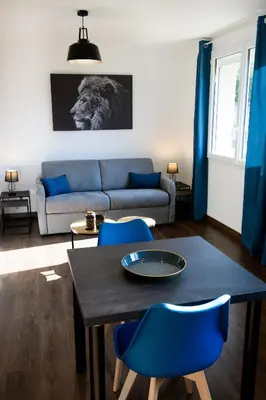 Coin salon dans l'établissement Le Forez Appartement 4 pers ou Studio 2 pers