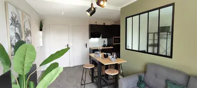 Cuisine ou kitchenette dans l'établissement Jungly Appart By Lyonbnb - Eurexpo Moderne Cocooning Calme Nature