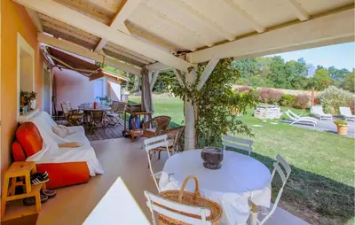 Jardin de l'établissement Cozy Home In Monseveroux
