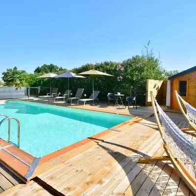 Gîte le Mizériat - Appartement avec piscine privée