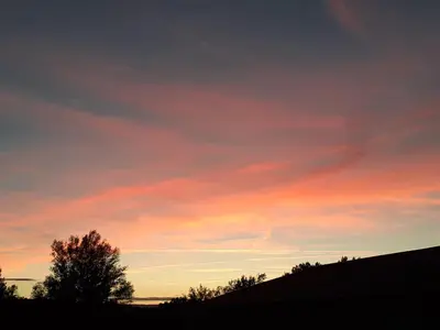 Lever ou coucher de soleil vu de l'appartement ou à proximité