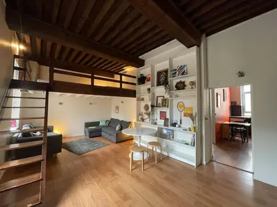 Coin salon dans l'établissement Joli Canut - proche de Fourvière - 6 couchages