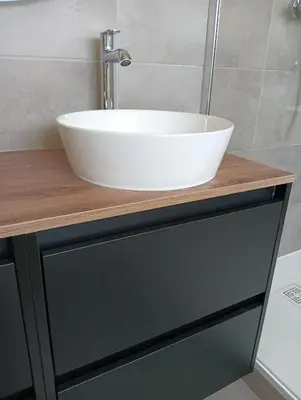 Salle de bains dans l'établissement Gîte des Gones Maison 3 étoiles 10 personnes Jardin Lyon Eurexpo
