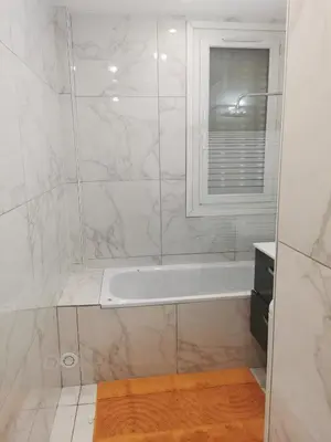 Salle de bains dans l'établissement Appartement meublés à Villeurbanne Lyon