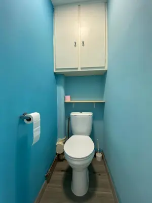 Salle de bains dans l'établissement Le Cosy, Appartement Chaleureux 2 chambres