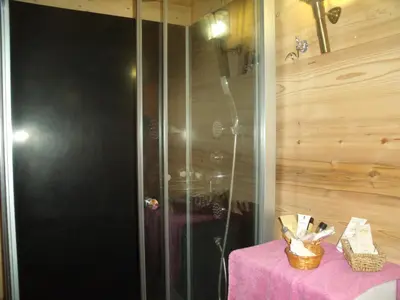 Salle de bains dans l'établissement Chez Jean Marc et Corinne