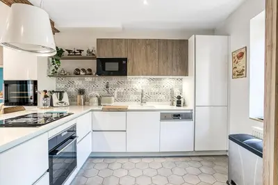Cuisine ou kitchenette dans l'établissement Duplex de luxe à Trévoux élégance et confort 100m2 chambres climatisées