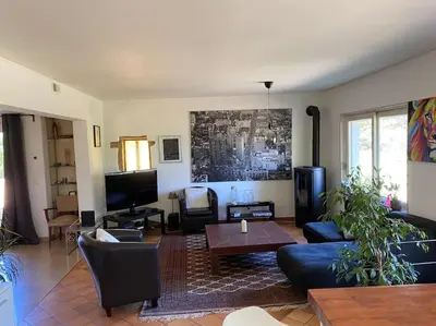 Coin salon dans l'établissement Calme et tranquillité à la campagne