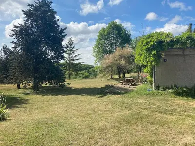 Jardin de l'établissement Calme et tranquillité à la campagne