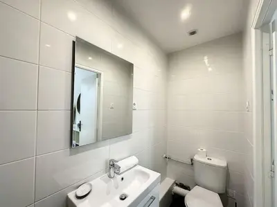 Salle de bains dans l'établissement Cosy appart - lyon 6 - Gare Partdieu - Lafayette 1