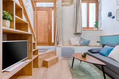 Télévision ou salle de divertissement dans l'établissement Smartstay Louis Chazette - Proche Centre-ville